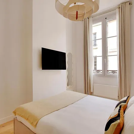 Pick A Flat'S Apartements In Louvre-Rivoli - Rue Du Roule-3