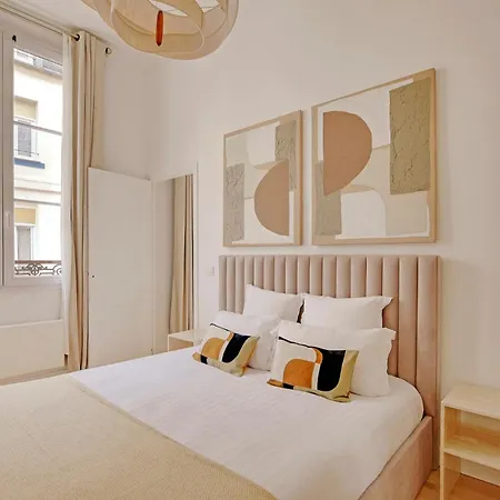 Pick A Flat'S Apartements In Louvre-Rivoli - Rue Du Roule-2